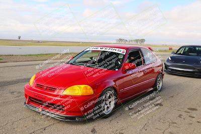 media/Mar-30-2025-Speed Ventures (Sun) [[39e6b1441d]]/Yellow/Grid/